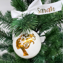 Julekugle i glas, med navn - Leveres med bnd og ske