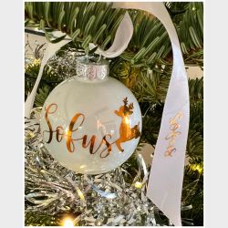 Julekugle i glas, med navn - Leveres med bnd og ske