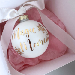 Julekugle i glas, med navn - Leveres med bnd og ske