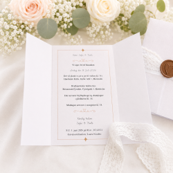 Elegant bryllupsinvitation med blondeb�nd